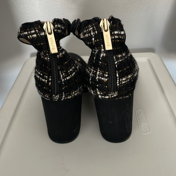 Mary Jane, black and white fabric heels, size 6 1/2 Unisa - Picture 3 of 6